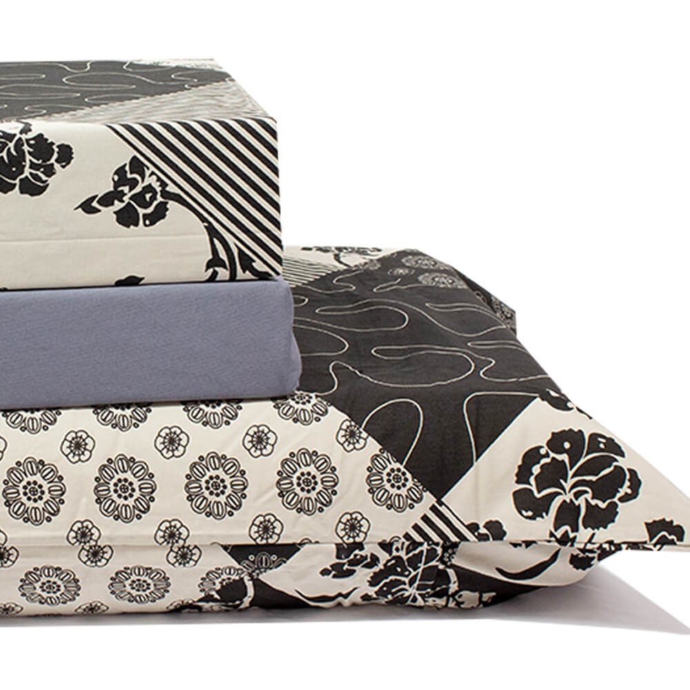 jogo de cama formas e flores preto com lencol cinza 3